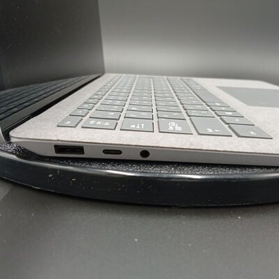 【大須店】中古  Microsoft Surface Laptop 3 (Intel Core i5 1035G7 1.2GHz/8GB/SSD128GB/-/オンボード/13.5/2256x1504/Wi-Fi/WEBCAM/W11H64) 176371 