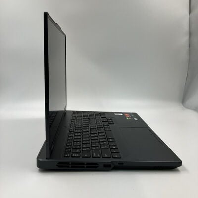 【なんば店】中古  Lenovo Legion Pro 5 16ARX8 (Ryzen 7 7745HX/16GB/SSD1TB/RTX4060/WLAN/16WQXGA) 3280022079 