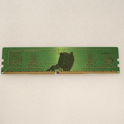 【通販センター】中古  PC4-25600 8GB デスクトップ用(DDR4-3200) 140727 