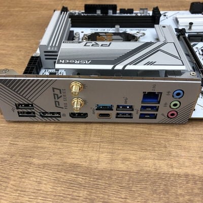 【宇都宮鶴田店】中古  ASRock B760 Pro RS WiFi White (B760 1700 ATX DDR5) 5280000791 