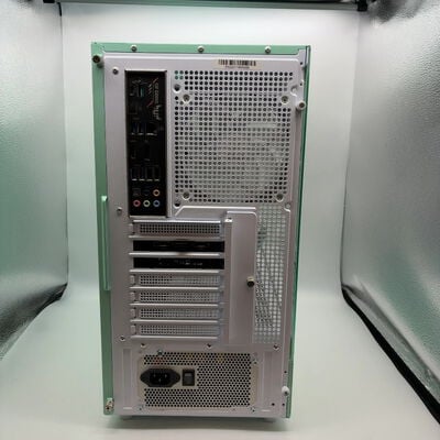 【宇都宮鶴田店】中古  自作PC(Ryzen 7 5700X/32GB/SSD500GB+1TB/RX9060XT 16GB) 5280001883 