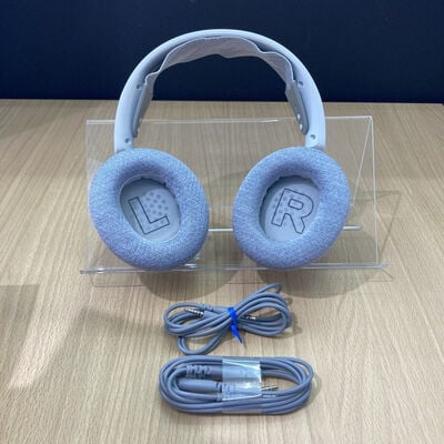 【甲府飯田店】中古  SteelSeries Arctis Nova 1 White (61607J) 179716 