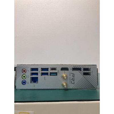 【浦添城間店(沖縄)】中古  ASRock B760 Pro RS/D4 WiFi (B760 1700 ATX DDR4) 4780001433 
