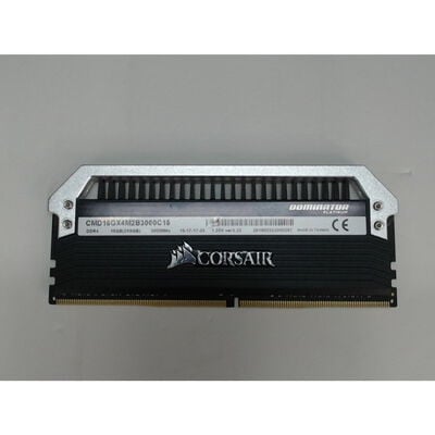 【前橋ｲﾝﾀｰｱｶﾏﾙ店】中古  Corsair CMD16GX4M2B3000C16 (DDR4-3000 8GB) 4540001458 