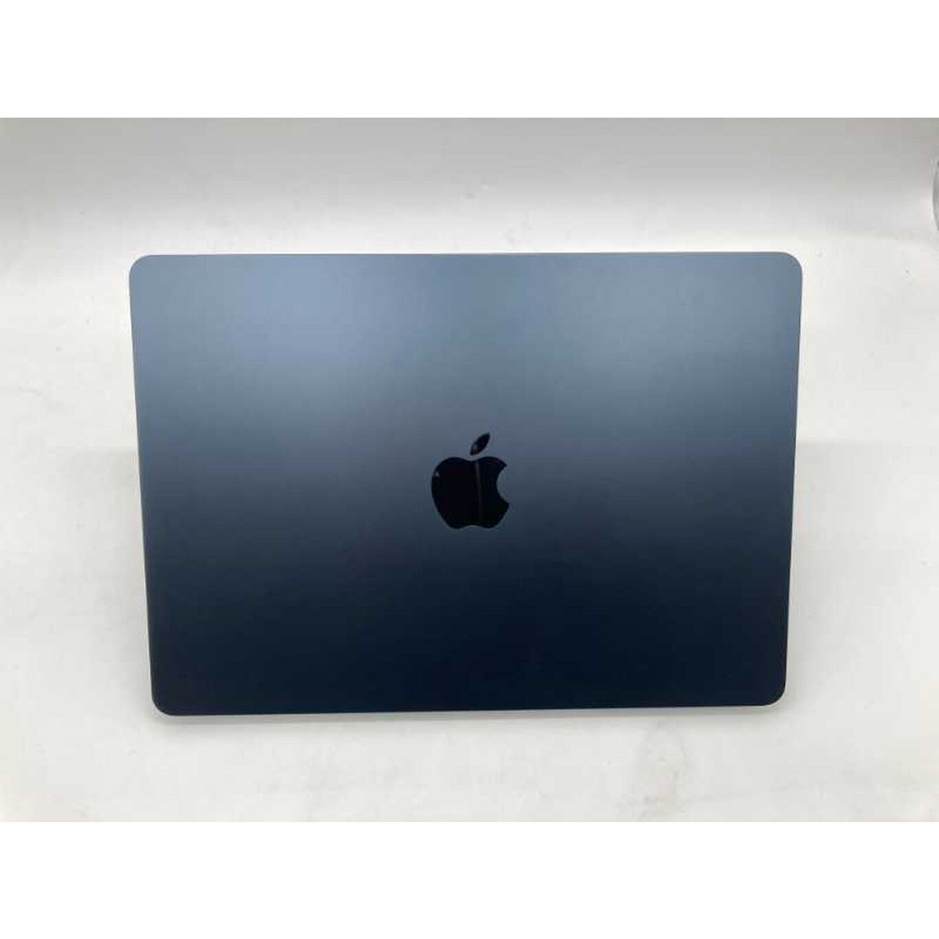 中古 Apple MacBook Air 13インチ 2022 （M2 8CPU 8GPU/8GB/512GB