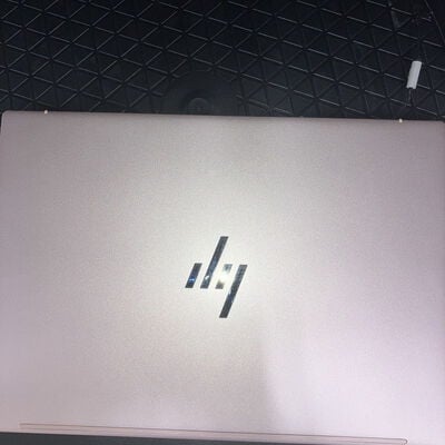 【新潟店】中古  HP Pavilion Aero Laptop 13-be2007AU(AMD Ryzen 5 7535U/8GB/SSD256GB/なし/オンボード/13.3/2560x1600/Wi-Fi/W11H64 MAR) 170008 