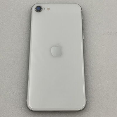 【新潟店】中古  【SIMロック解除済み】【docomo】Apple iPhoneSE 4.7インチ (第2世代/2020) 64GB (ホワイト) MHGQ3J/A 新パッケージ版 155739 
