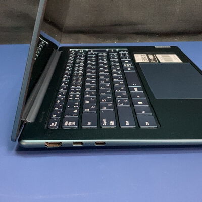 【前橋ｲﾝﾀｰｱｶﾏﾙ店】中古  lenovo YOGA(Ultra 7 155H/32GB/SSD1TB/RTX4050/W11P) 4540002664 