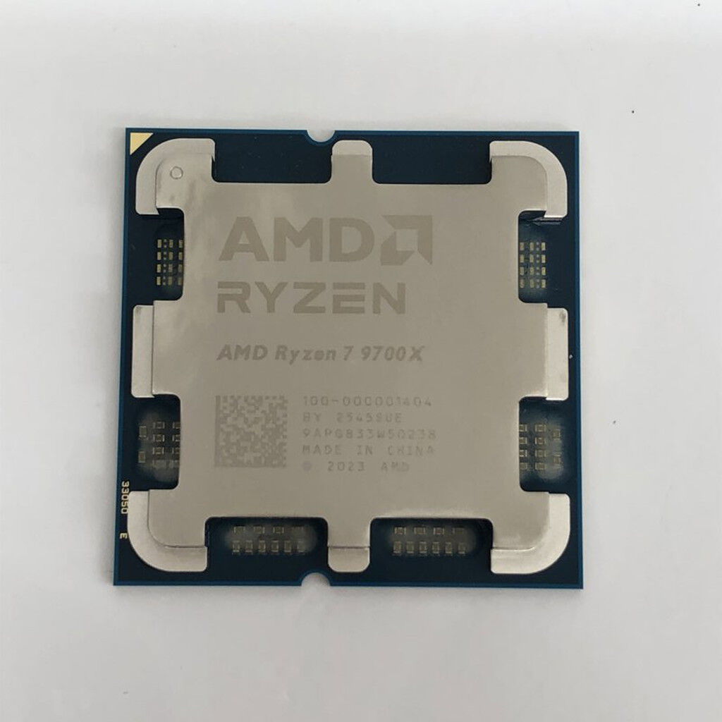 中古 AMD Ryzen 7 9700X (AM5/3.8GHz/40M/C8/T16/65W) 169022 （383886