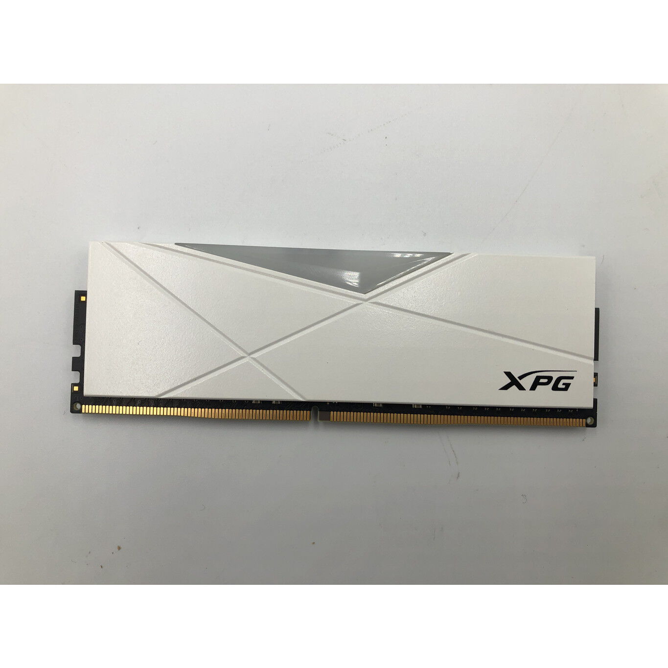 中古 ADATA AX4U320016G16A-DW50 (DDR4 PC4-25600 16GB) 4680003777