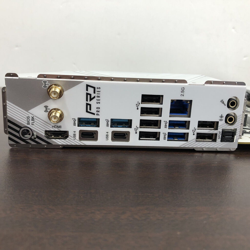 中古 ASRock X870 Pro RS WiFi (X870 AM5 ATX DDR5) 172200 （296169