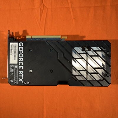 【なんば店】中古  Palit NE64060019P1-1070L(RTX4060 8G Infinity 2) 175580 