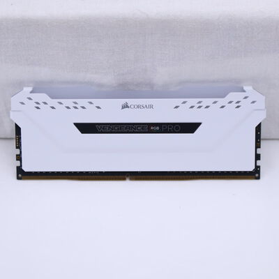 【通販センター】中古  PC4-25600 8GB デスクトップ用(DDR4-3200) 140727 