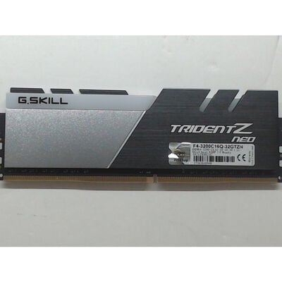 【前橋ｲﾝﾀｰｱｶﾏﾙ店】中古  PC4-25600 8GB デスクトップ用(DDR4-3200) 140727 