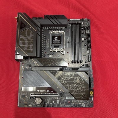 【静岡東瀬名店】中古  ASRock Z890 Taichi (Z890 1851 ATX DDR5) 172162 