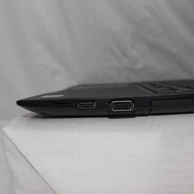 【通販センター】中古  DELL Vostro 3590(Intel Core i5 10210U 1.60GHz/16GB DDR4/SSD256GB/-/オンボード/15.6/1920x1080/GbE/Wi-Fi/WEBCAM/W11P/VBT) 197860 
