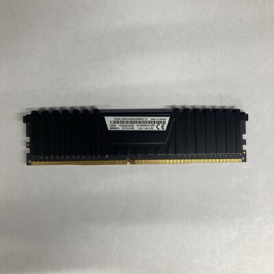 【千葉店】中古  PC4-21300 8GB デスクトップ用(DDR4-2666) 126165 