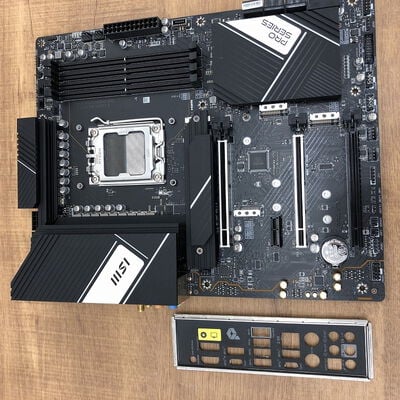 【宇都宮鶴田店】中古  MSI PRO X670-P WIFI (X670 AM5 ATX DDR5) 152474 