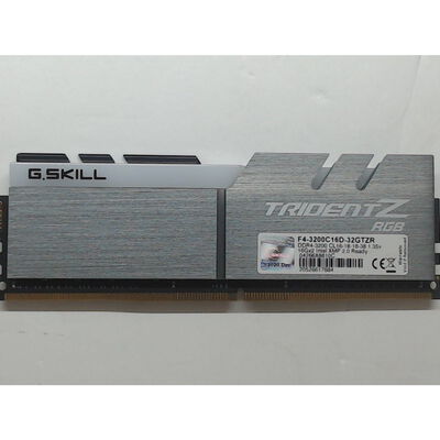 【前橋ｲﾝﾀｰｱｶﾏﾙ店】中古  PC4-25600 16GB デスクトップ用(DDR4-3200) 140728 
