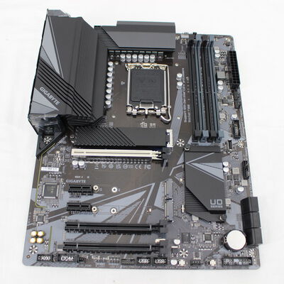 中古  GIGABYTE Z690 UD DDR4 Rev.1.0 3480033168 
