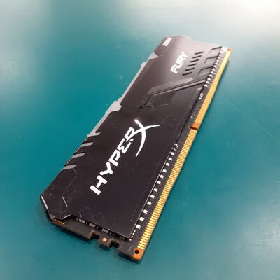【鹿児島店】中古  PC4-25600 8GB デスクトップ用(DDR4-3200) 140727 
