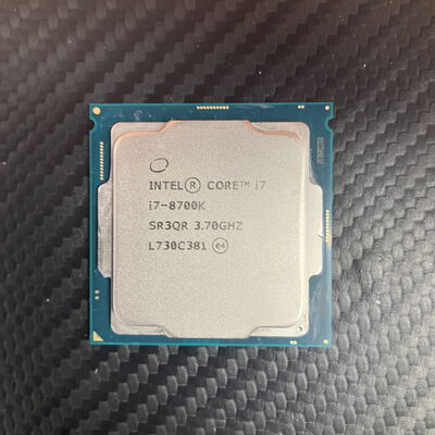【富士青葉店】中古  INTEL Core i7 8700K (1151/3.70GHz/12M/C6/T12) 136197 