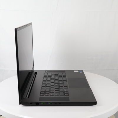 【通販センター】中古  Razer Blade 17 RZ09-0406AJA3-R3J1(Intel Core i7 11800H/32GB DDR4 (PC4)/SSD1TB/なし/NVIDIA GeForce RTX 3060 6GB Laptop GPU/17.3/2560x1440/Wi-Fi/W11H64 MAR) 200875 