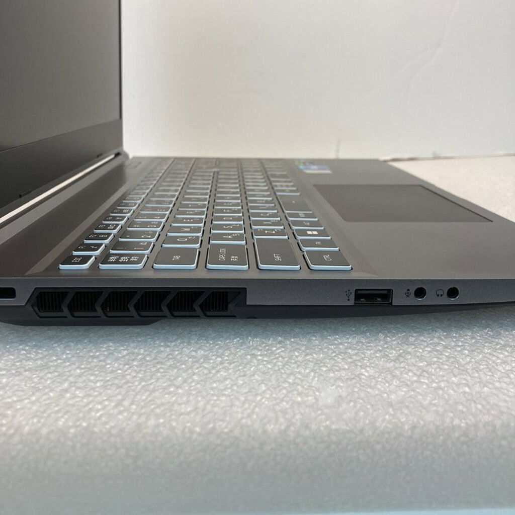 中古 THIRDWAVE raytrek R5-RL5(i7-13700H/64GB/SSD1TB/なし/RTX4050