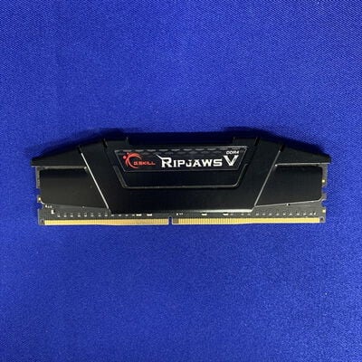 【横浜駅前店】中古  PC4-25600 32GB デスクトップ用(DDR4-3200) 143224 