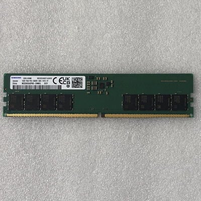 【甲府飯田店】中古  PC5-44800 16GB デスクトップ用 149153 