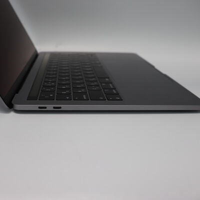 【札幌店】中古  Apple MacBook Pro 13インチ (i5 1.4GHz/8GB/128GB) シルバー Touch Bar搭載 MUHQ2J/A (Mid 2019) 141231 