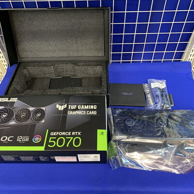 【横浜駅前店】中古  ASUS TUF-RTX5070-O12G-GAMING (RTX5070 12G) 176901 