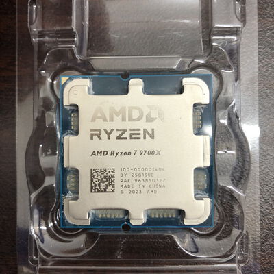 【福山ココローズ店】中古  AMD Ryzen 7 9700X (AM5/3.8GHz/40M/C8/T16/65W) 169022 