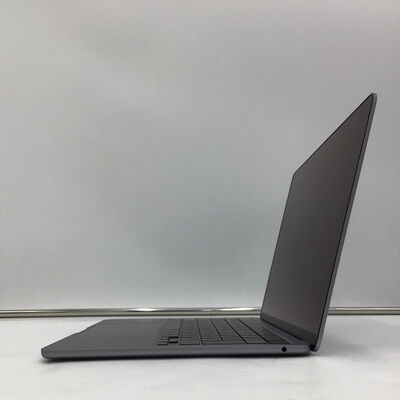 【白山FM松任店】中古  MacBook Air 13インチ 2024 M2 (8CPU/8GPU) メモリ16GB SSD256GB MC7U4J/A スペースグレイ 4950002431 