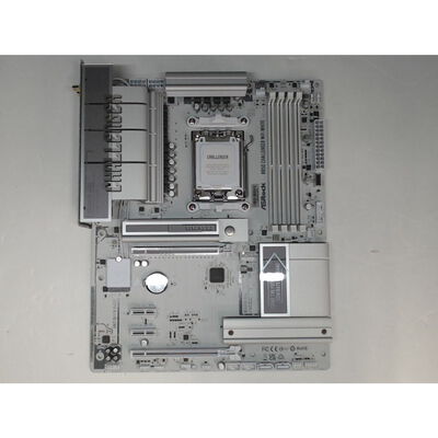 【前橋ｲﾝﾀｰｱｶﾏﾙ店】中古  ASRock B850 Challenger WiFi White (B850 AM5 ATX) 4540002134 
