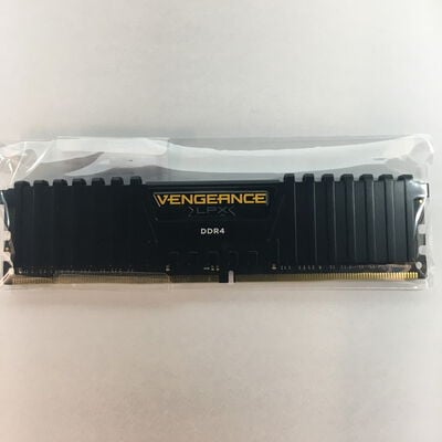 【佐賀南部バイパス店】中古  PC4-21300 16GB デスクトップ用(DDR4-2666) 135638 