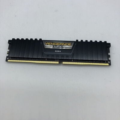 【宇都宮鶴田店】中古  PC4-21300 16GB デスクトップ用 135638 