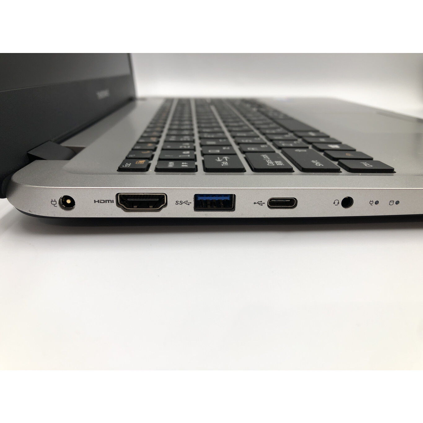 中古 THIRDWAVE DX-T5(Core i5-1135G7/16GB/SSD1TB/なし/オンボード