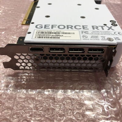 【宮崎恒久店】中古  Palit NE75060U19P1-GB2063M (RTX5060 8GB WHITE OC) 5160000714 