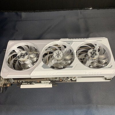 【横浜駅前店】中古  ASRock RX9070XT SL 16G Steel Legend 16GB (RX9070XT 16G) 176937 