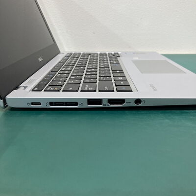【浦添城間店(沖縄)】中古  NEC VersaPro タイプVB PC-VKM17BZG4 (Core i5 8350U/8GB/SSD256GB/-/オンボード/12.5/1366x768/Wi-Fi/WEBCAM/W11H64 MAR) 186164 