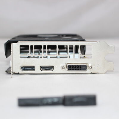 【通販センター】中古  MSI GeForce GTX 1650 D6 AERO ITX OCV1（GTX1650 4GB） 3480034756 