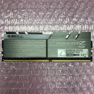【町田店】中古  PC4-25600 8GB デスクトップ用(DDR4-3200) 140727 