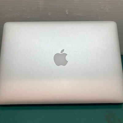 【浦添城間店(沖縄)】中古  Apple MacBook Air 13インチ 2017(Core i5 1.8GHz/8GB/128GB SSD) MQD32J/A 4540001919 
