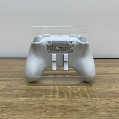 【津ラッツ店】中古  Razer Wolverine V2 Chroma WH(RZ06-04010200-R3M1) 178385 