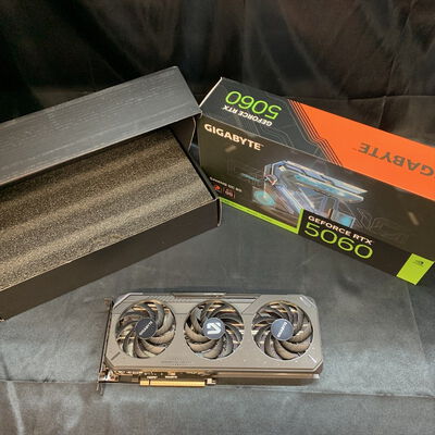 【横浜駅前店】中古  GIGABYTE GV-N5060GAMING OC-8GD (RTX5060 8G) 179550 