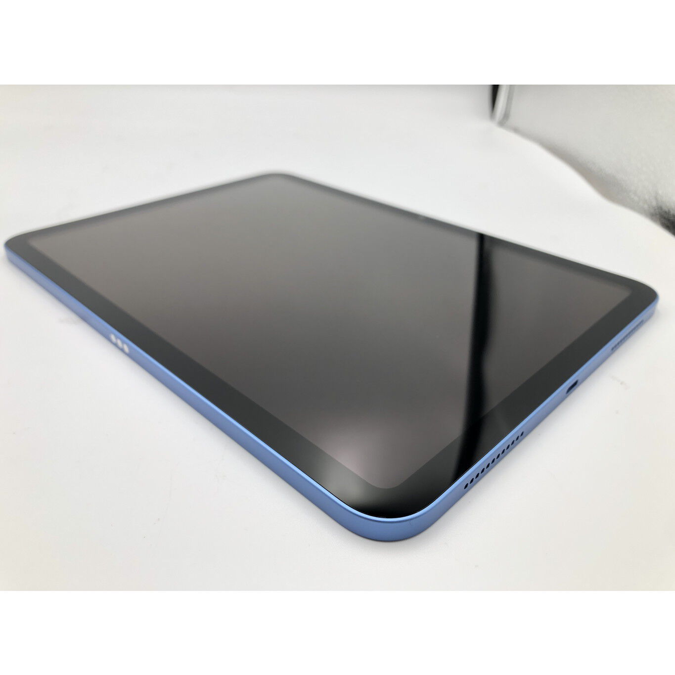 中古 【Wi-Fi】 iPad（A16/2025） 128GB ブルー MD4A4J/A 4680003917