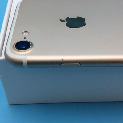 【秋葉原本店】中古  【SoftBank】 iPhone7 4.7インチ 128GB (ゴールド) MNCM2J/A 132406 