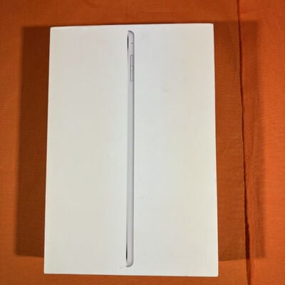 【なんば店】中古  Apple iPad mini4 Wi-Fi 128GB シルバー MK9P2J/A 129362 