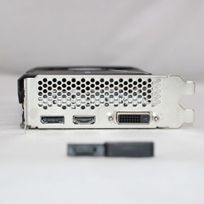 中古  MSI GeForce GTX 1650 D6 AERO ITX OCV3 178809 